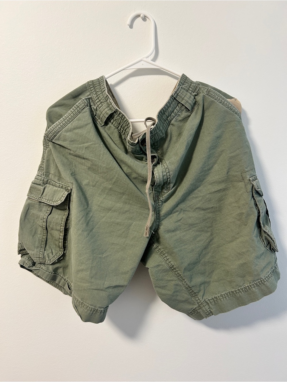 Outdoor Life Men's Cargo Shorts in Olive